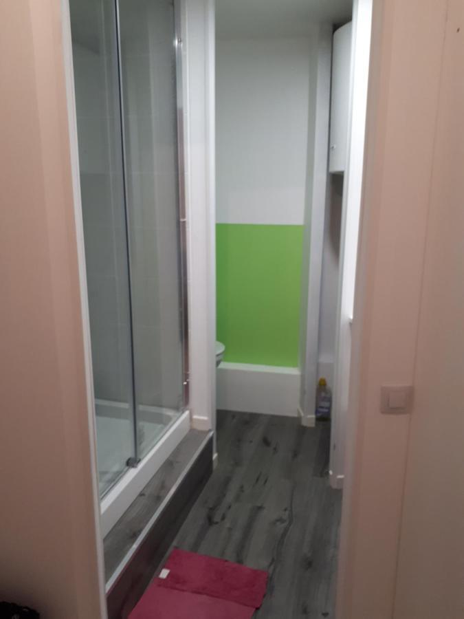 Appartement En Duplex Viviers Exterior foto