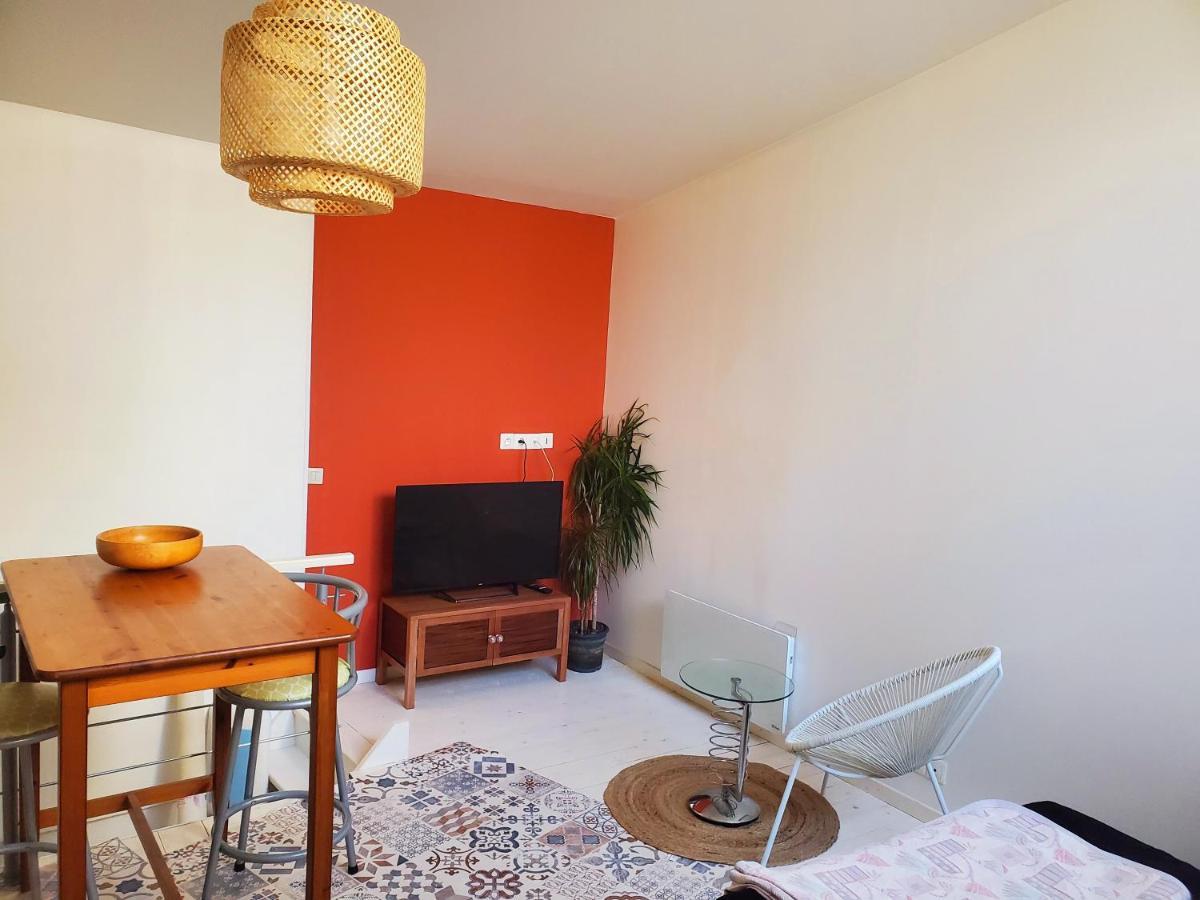 Appartement En Duplex Viviers Exterior foto