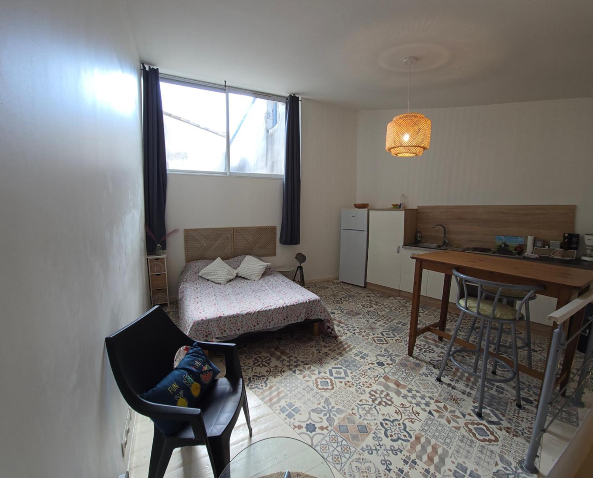 Appartement En Duplex Viviers Exterior foto